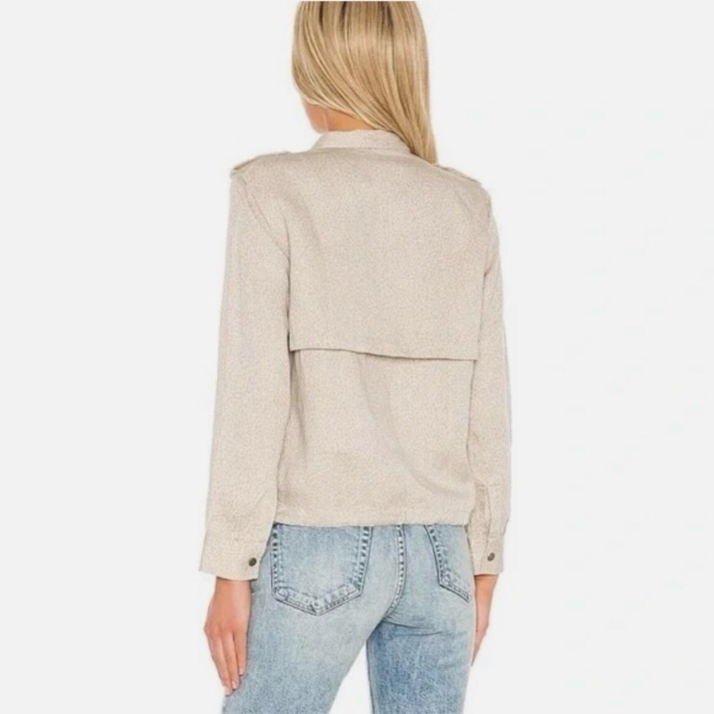 Rails Collins Jacket in White Mini Cheetah - Picture 3 of 4